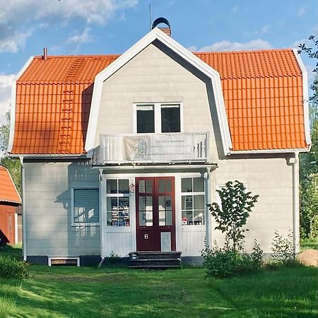Myb&B & Guesthouse Lonneberga-Silverdalen Bagian luar foto